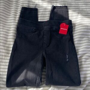 NWT SPANX Black Distressed Skinny Jeans
